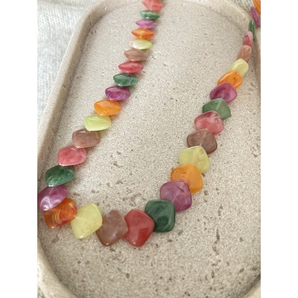 Multicolor Beaded Collar Necklace‎ Marbled Flat Nugget Beads Colorful Rainbow